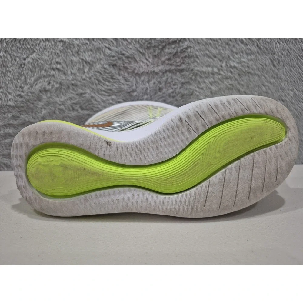 Nike Future Speed GS Chrome Metallic Running Shoes AH6747-100 Sz 5 Youth